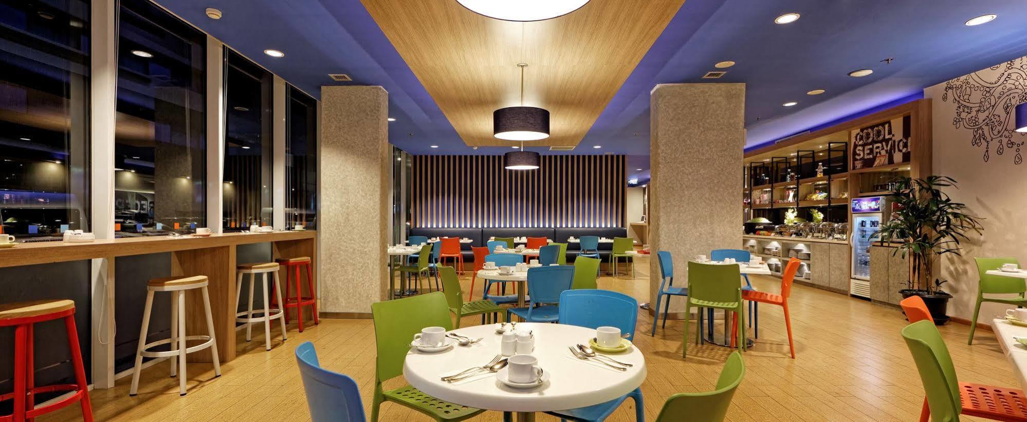 Ibis Budget Jakarta Airport Тангеранг Екстериор снимка